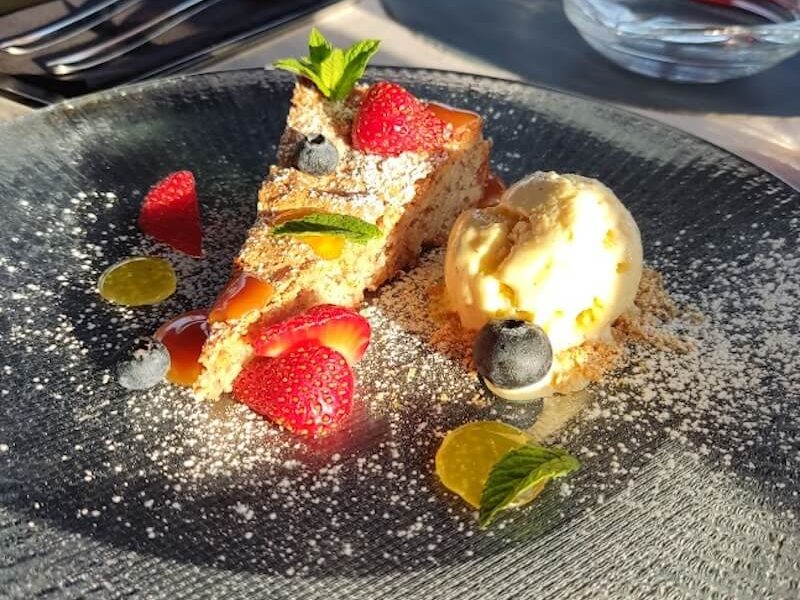 2point-trogir-torta-od-badema